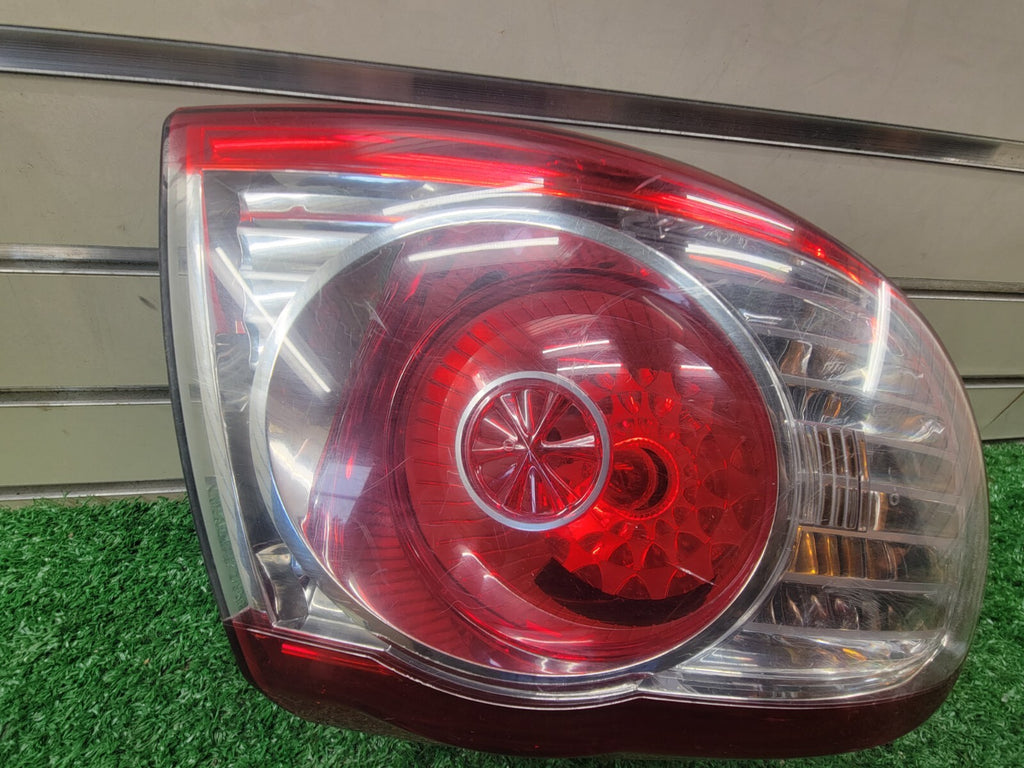 🔥10-12 Hyundai Santa Fe Left Driver Tail Light Lamp Assembly Outer Body Mounted