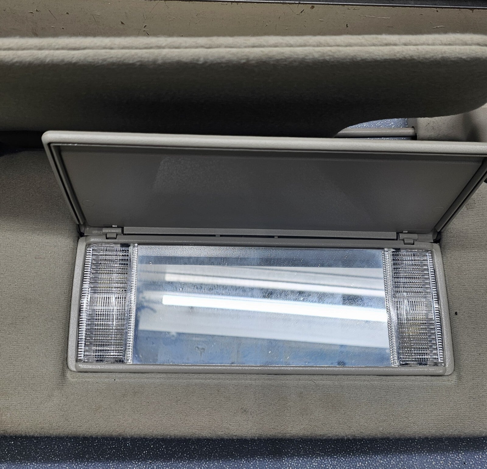🔥03-06 Silverado Sierra Front Interior Left/Right View Sun Visor Sun Shade OEM