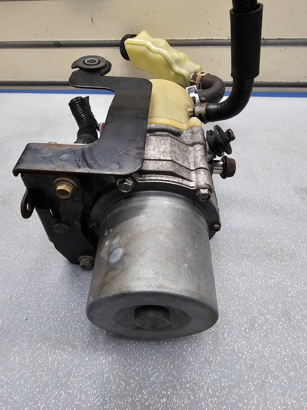 🔥2010-2011 MAZDA 3 ELECTRIC POWER STEERING PUMP ASSIST MOTOR ASSEMBLY