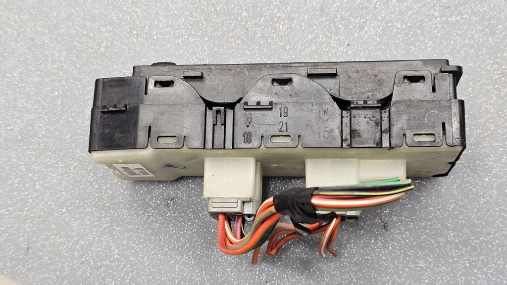 🔥07-10 Caliber Compass Patriot Left Driver Master Power Window Switch Black