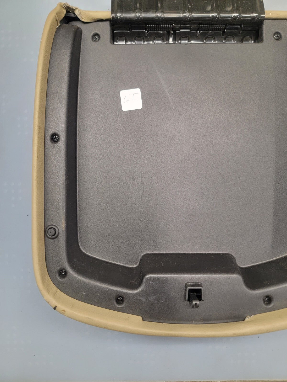 🔥07-13 Chevy Tahoe Suburban Leather Console Lid Armrest Cover LIGHT TAN JS5