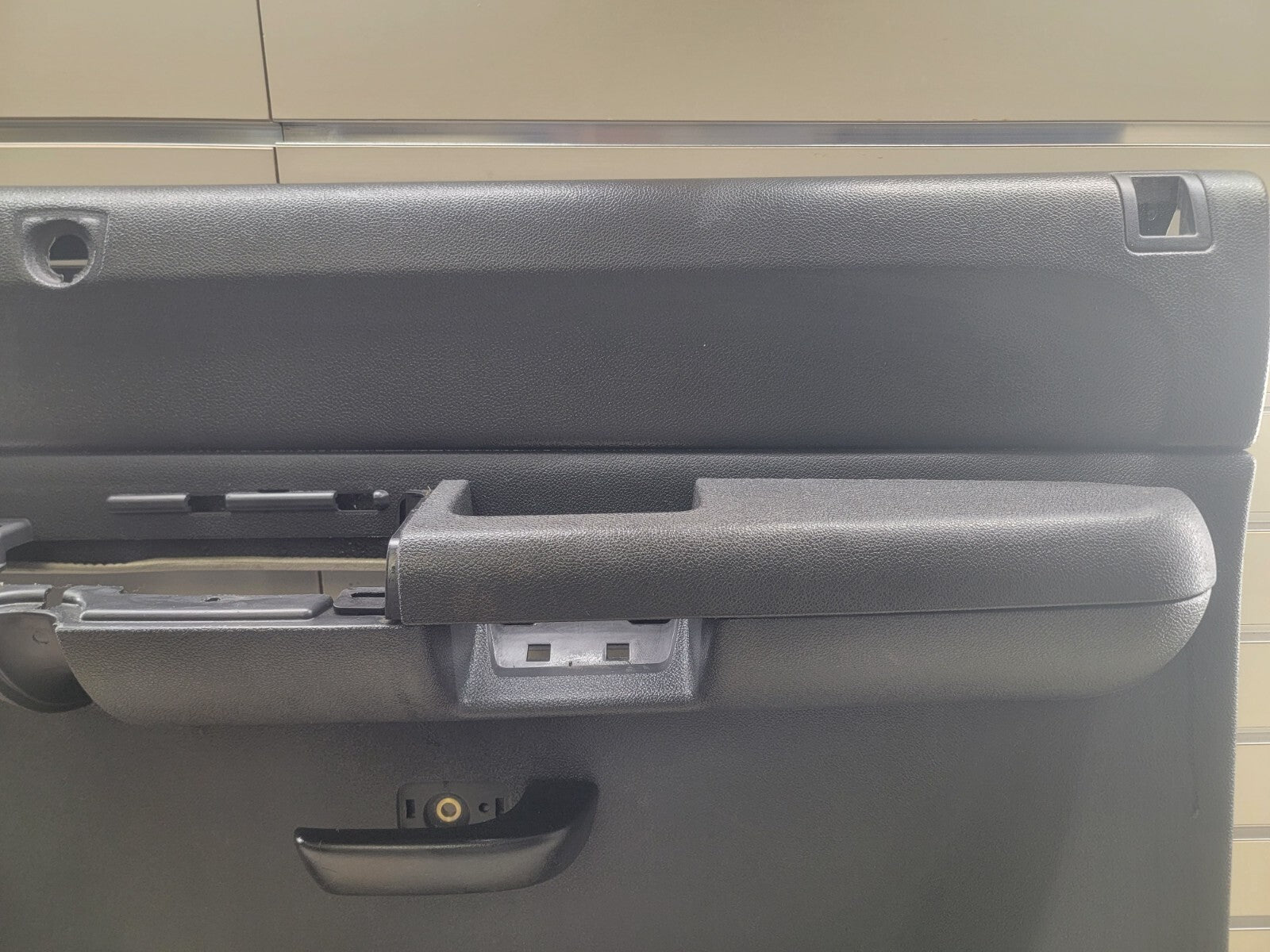 🔥07-09 Chevrolet Silverado GMC Sierra Door Panel RH RIGHT passenger black D19