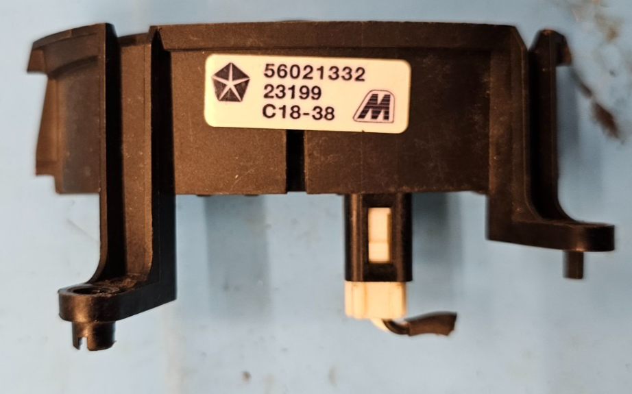 99-04 DURANGO DAKOTA TRUCK PICKUP STEERING WHEEL CRUISE CONTROL SWITCH ASSEMBLY