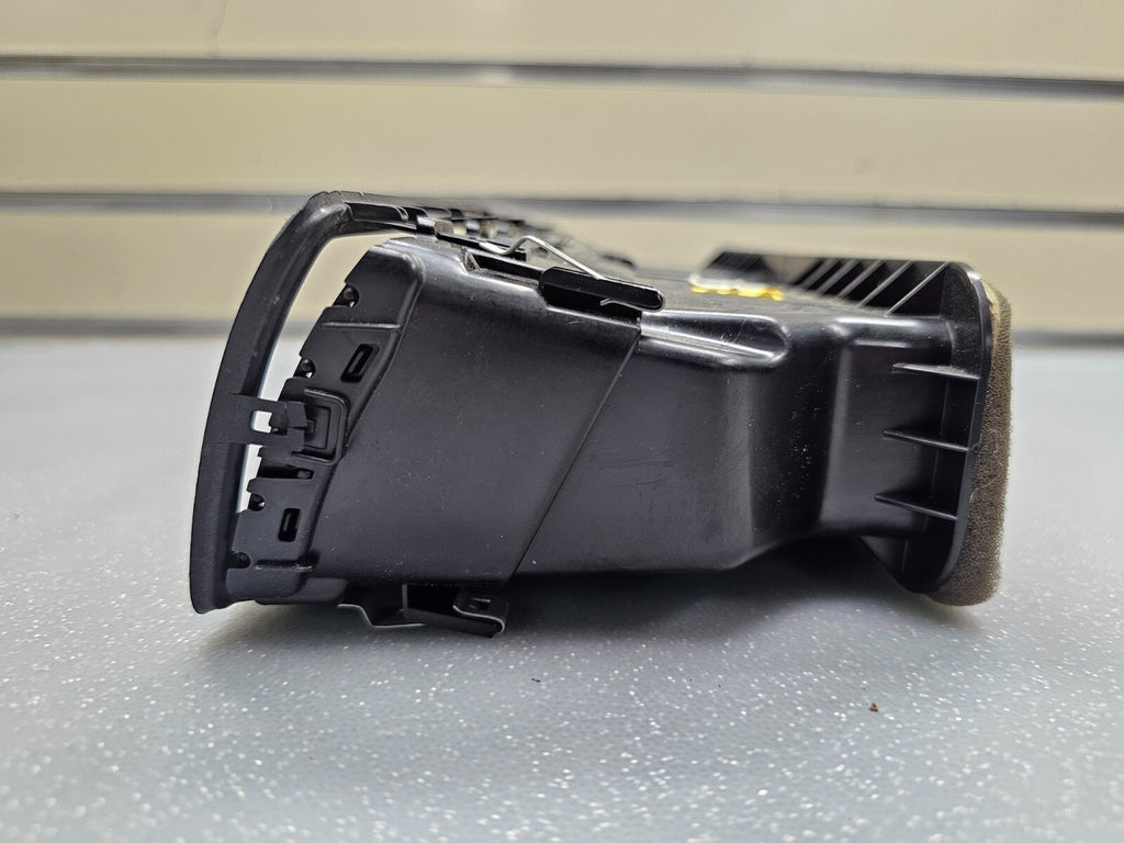 🔥11-15 Volks. Passat Center Dash AirVent Assembly CLIMATE CONTROL CONDITIONER