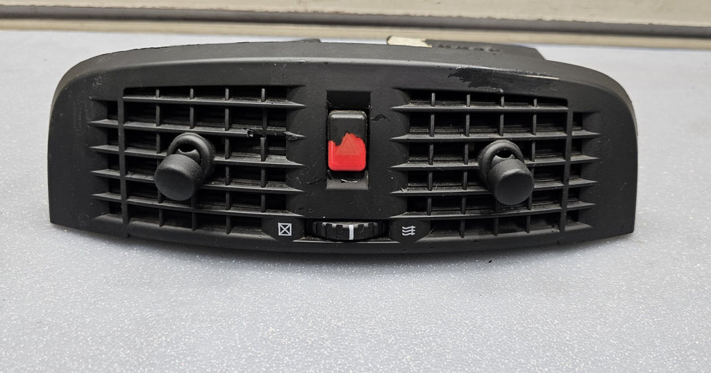 🔥03-07 CADILLAC CTS FRONT CENTER DASH DASHBOARD DUAL AIR VENT TRIM BLACK OEM