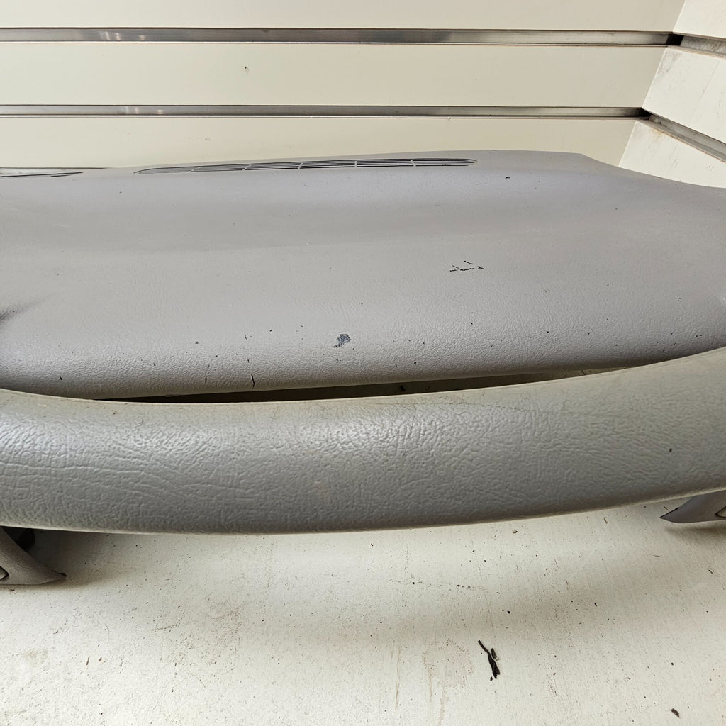 99-06 SILVERADO SIERRA TAHOE Upper Dash Cap Cover Top Dashboard Pad LT Gray DP1
