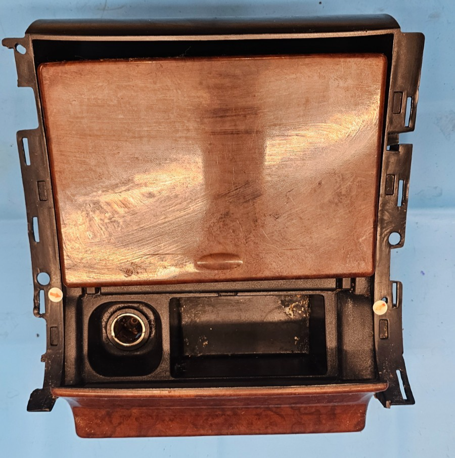 🔥03-06 Cadillac Escalade Lower Bezel Center Console Cup Holder Panel woodgrain