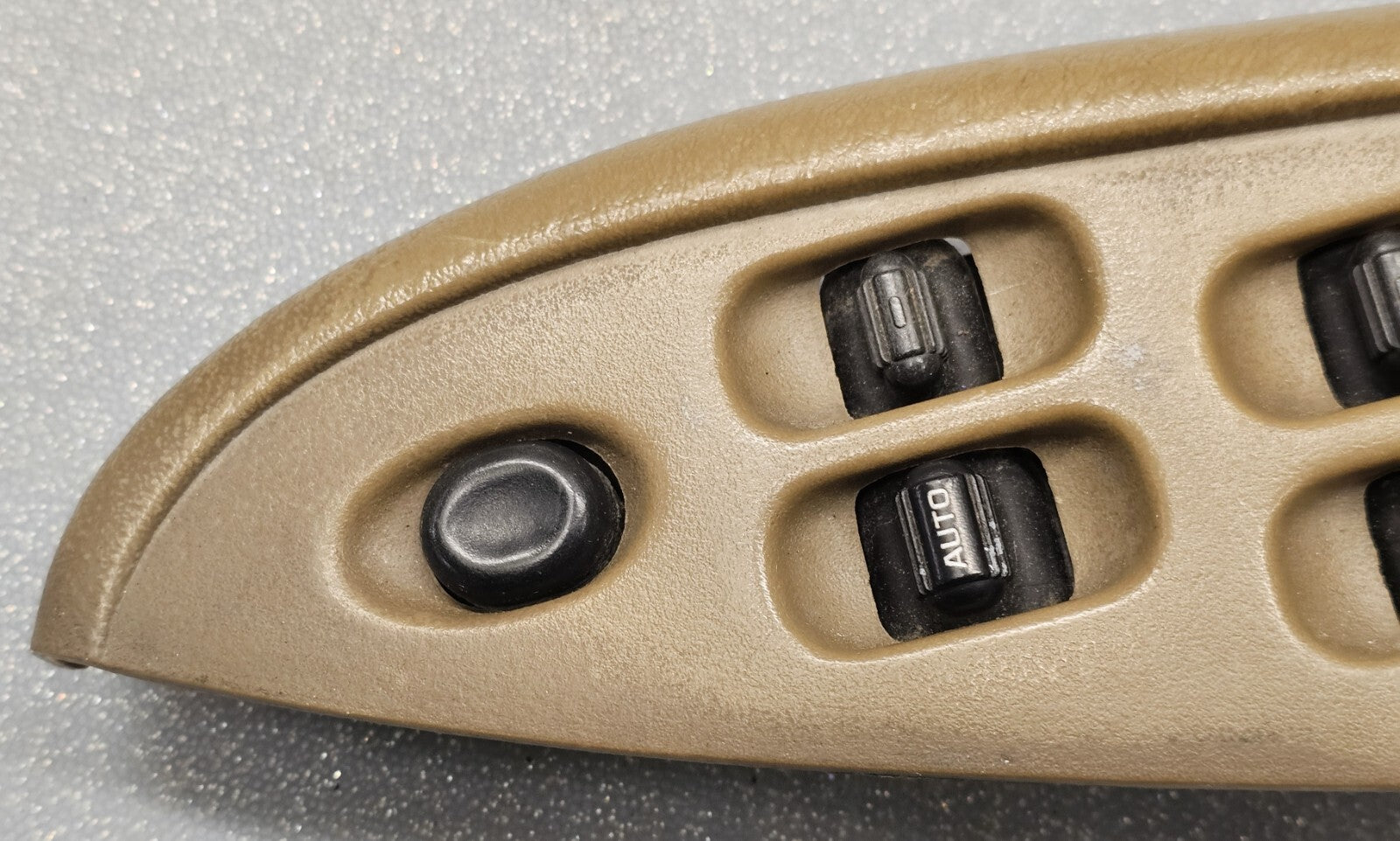 🔥99-04 Dodge Intrepid 300M Left Driver Master Power Window Control Switch Tan