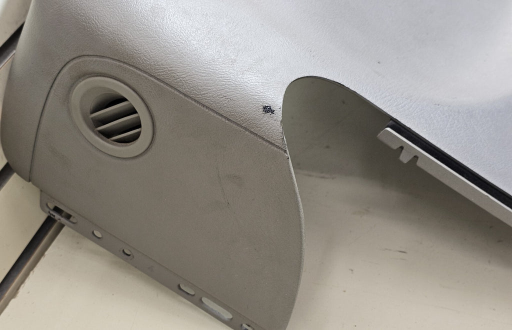 🔥99-06 SILVERADO SIERRA TAHOE Upper Cap Cover Top Dashboard Pad LIGHT GRAY DP1
