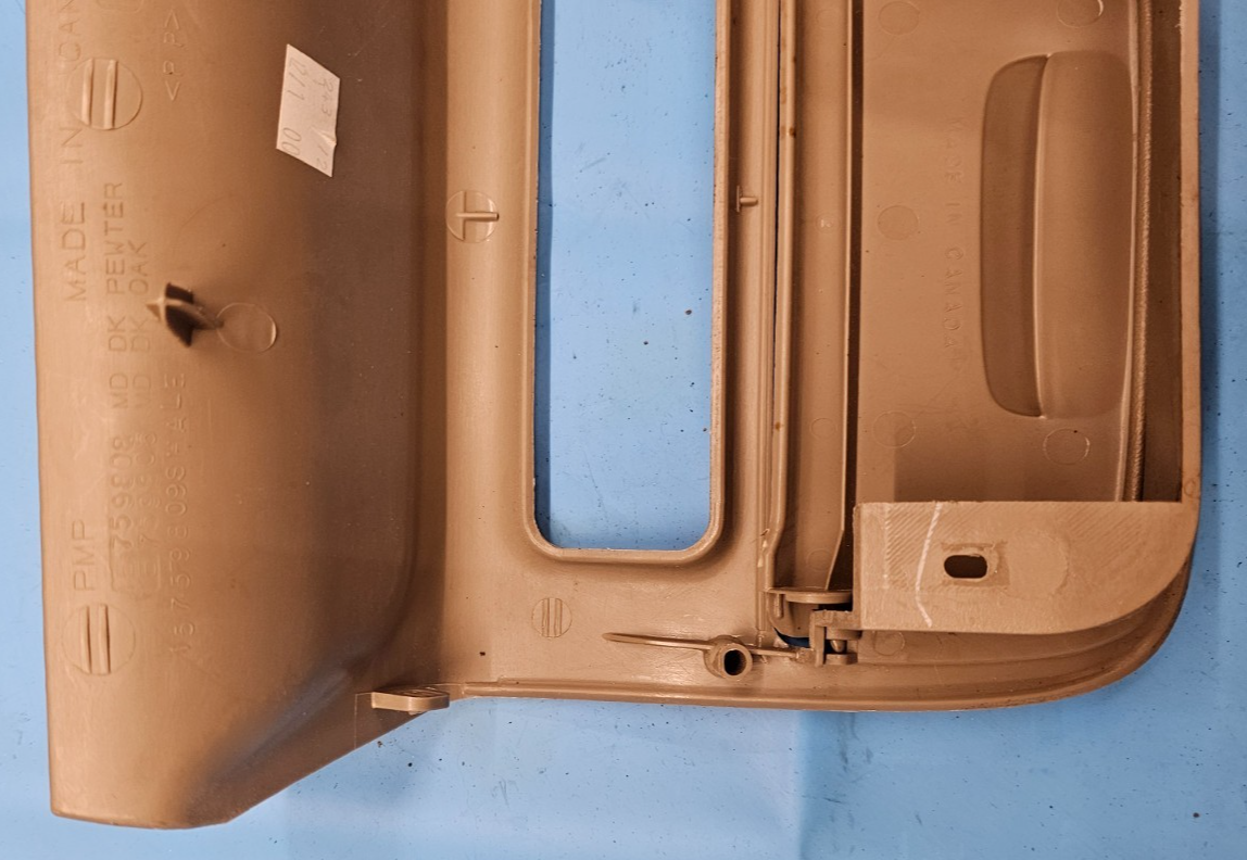 99-02 SILVERADO TAHOE SIERRA CENTER CONSOLE FRONT LOWER CUBBY BEZEL STORAGE TAN