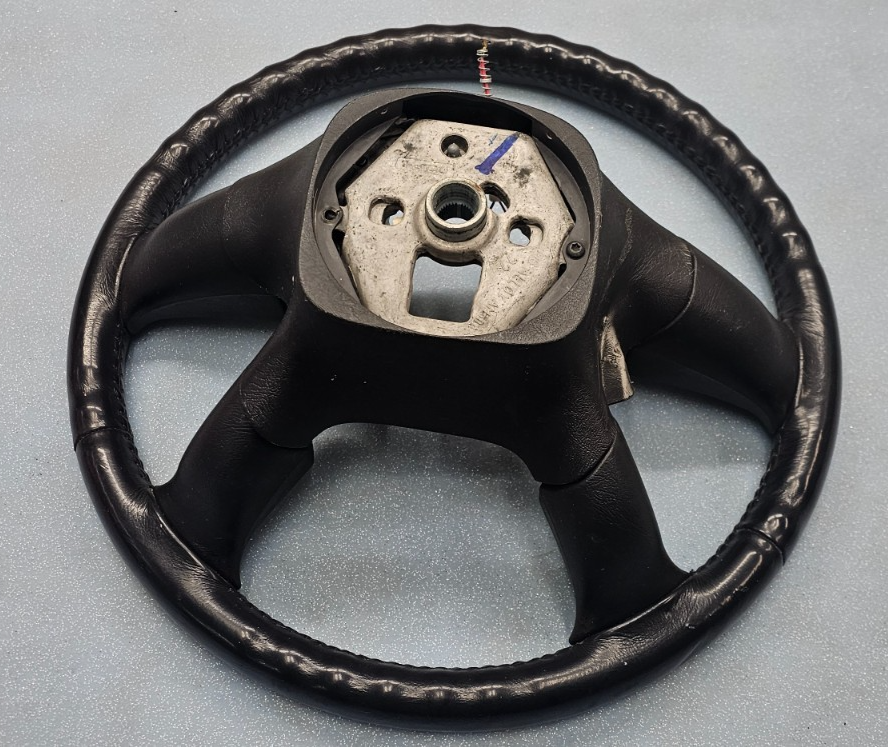 🔥03-06 SILVERADO SIERRA TAHOE SUBURBAN STEERING WHEEL COLUMN LEATHER BLACK