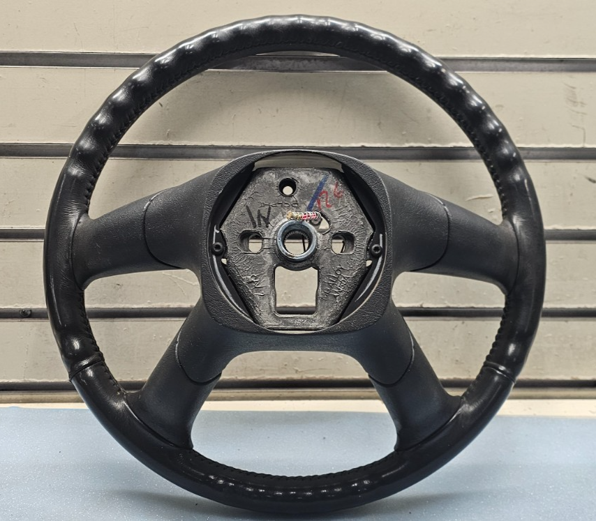 🔥03-06 SILVERADO SIERRA YUKON TAHOE SUBURBAN STEERING WHEEL LEATHER BLACK