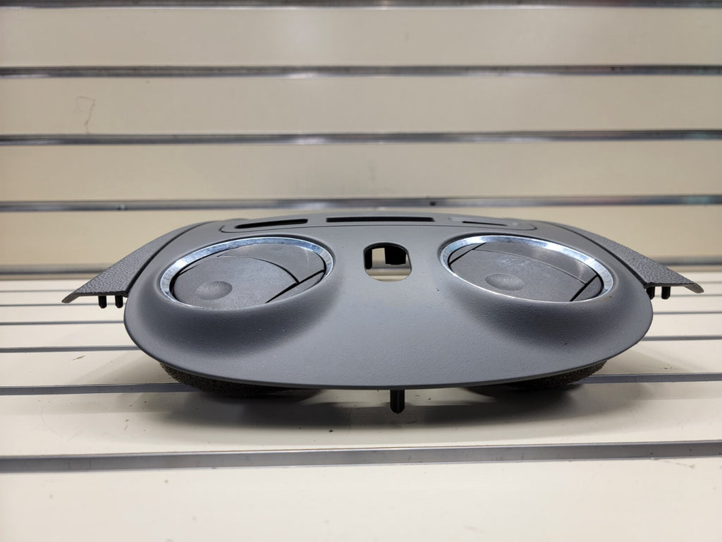 🔥2006-2011 Chevrolet HHR Center Dash Radio Trim w Vents B37 grey