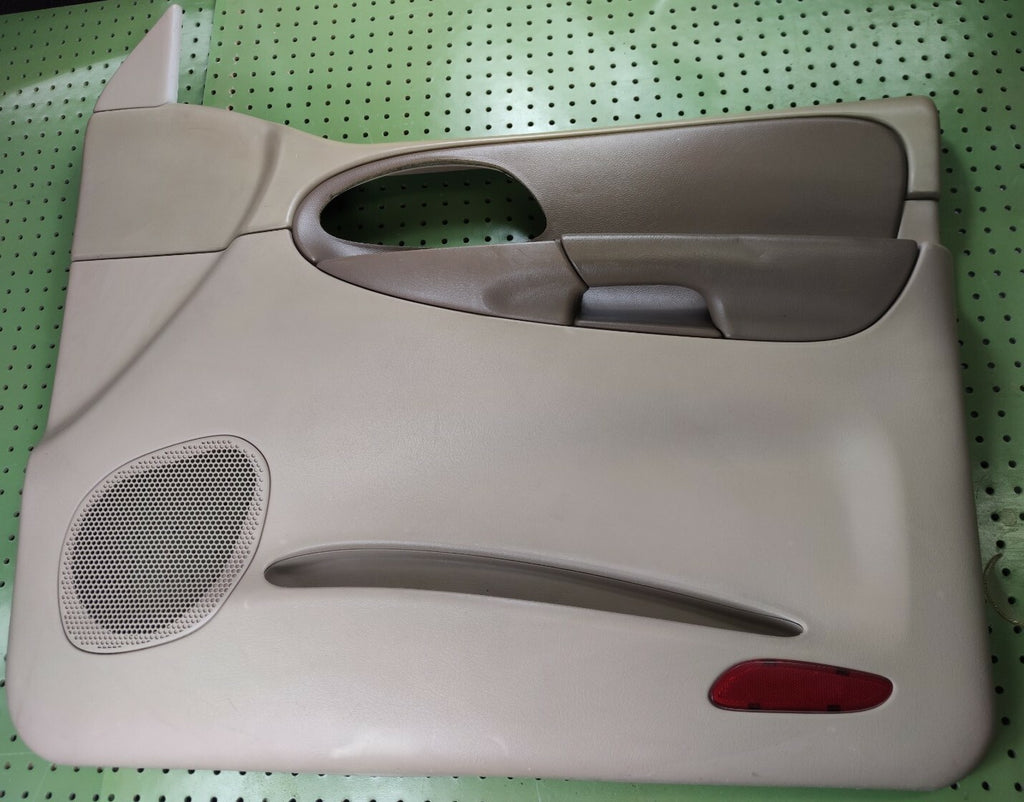 🔥2002-2009 CHEVY TRAILBLAZER Door Panel  Front RIGHT Passenger Armrest TAN D8