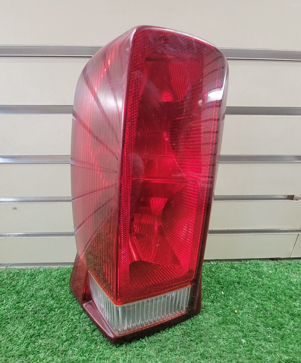 🔥02-06 Cadillac Escalade Left Driver Rear Tail Light Lamp Chrome Assembly OEM