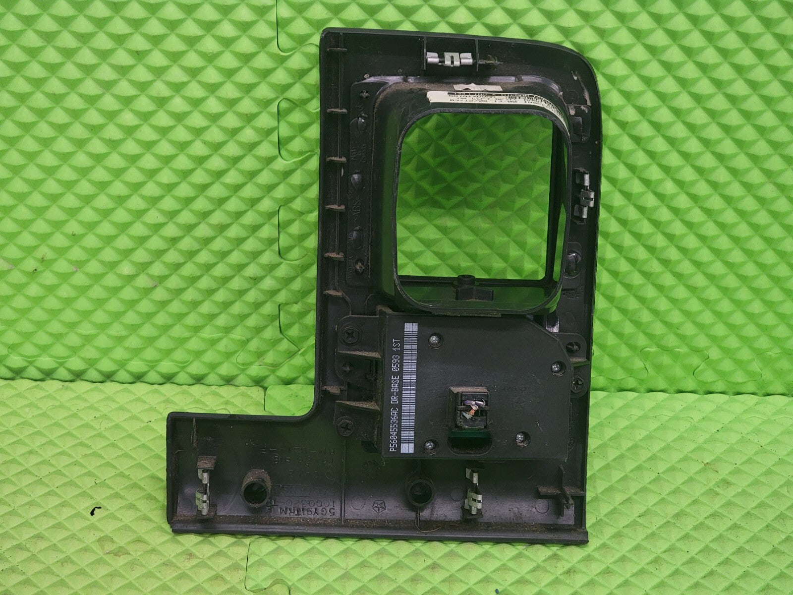 🔥02-05 Dodge RAM Front Left Driver Side A/C Heat Air Vent Taupe BLACK VT7