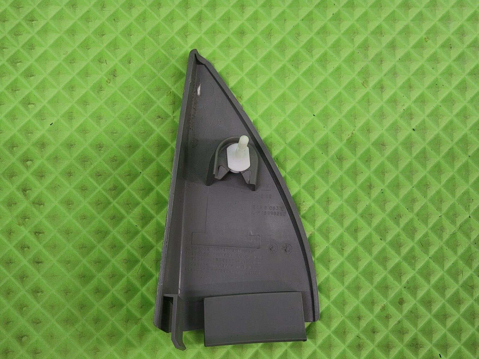 🔥1995-1998 Chevrolet Tahoe Suburban Door Panel Mirror Cover Trim RIGHT GRAY