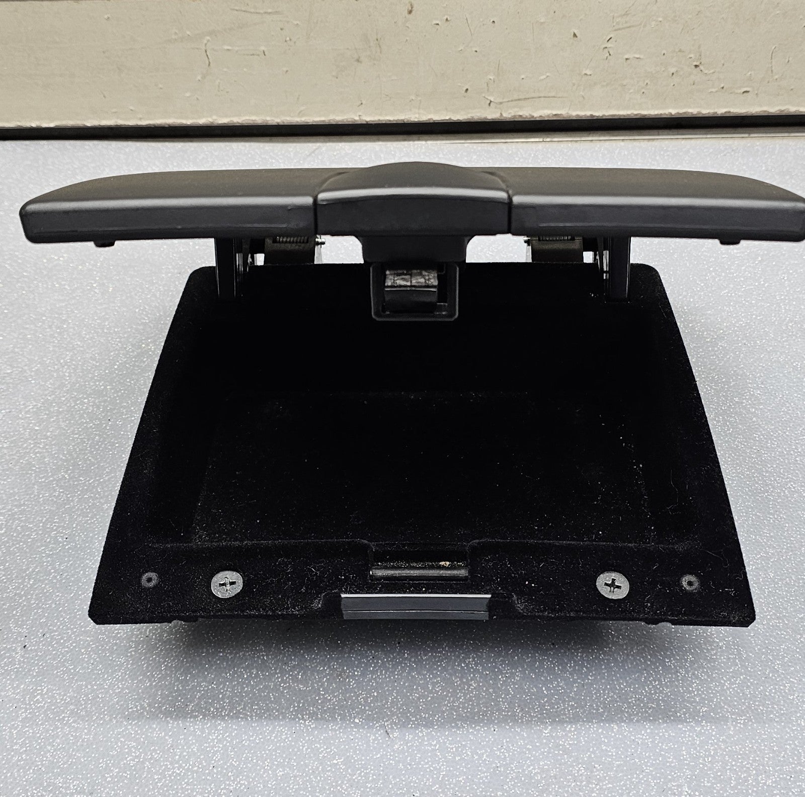 🔥07-10 Hyundai Santa Fe Upper Center Dash Panel Storage Compartment OEM