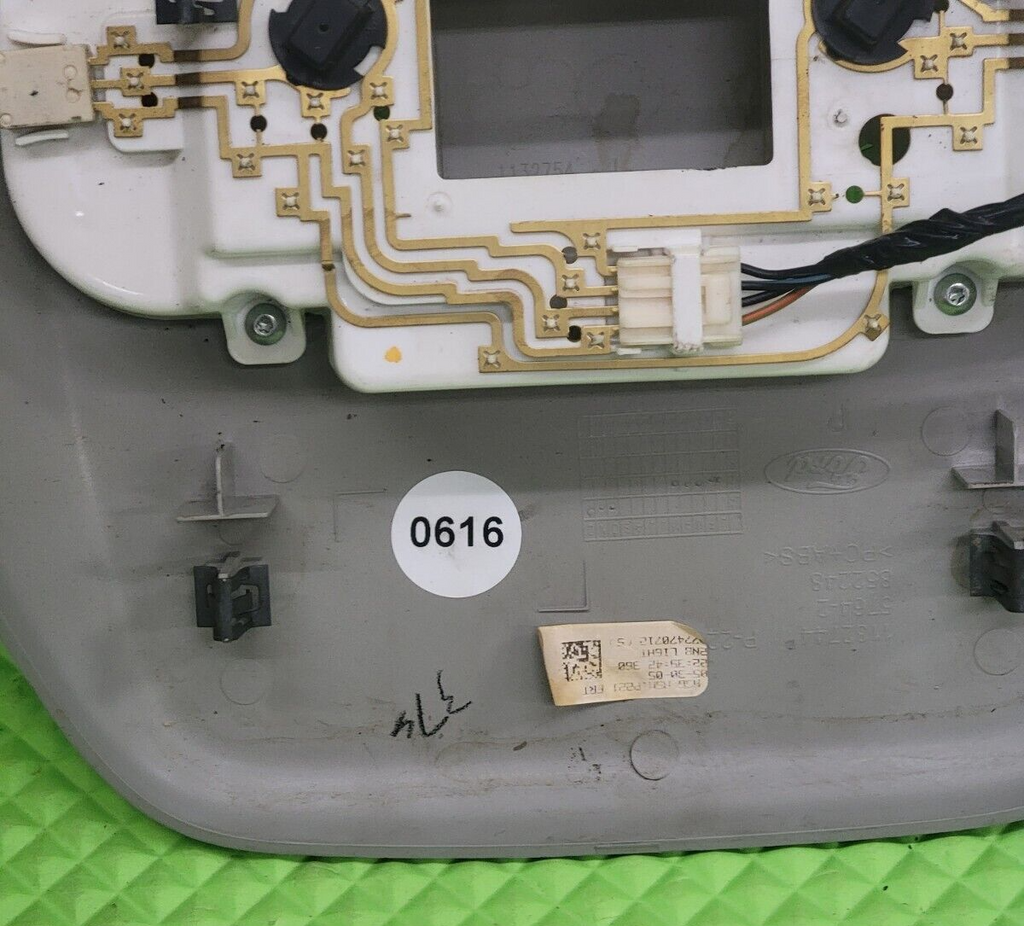 04-08Ford F150 Overhead Console Front Center Dome Map Light Roof Rail SwitchGRAY