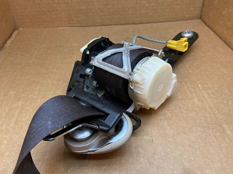 07-08 Silverado Escalade Yukon Sierra Front Left Driver Seat Belt Retractor OEM