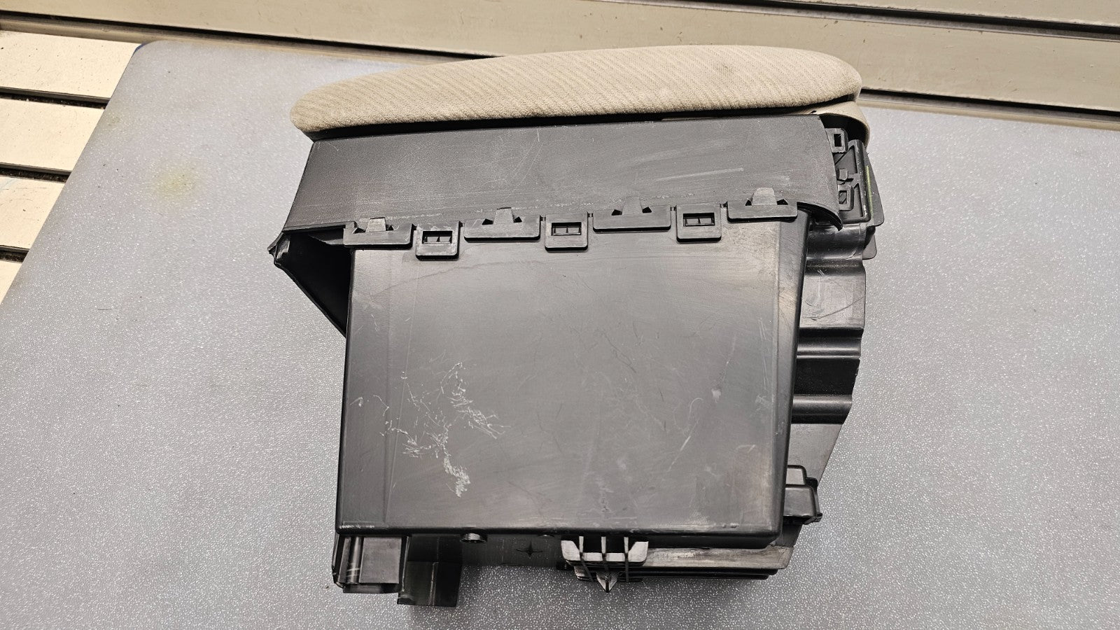 🔥06-11 Honda CIVIC Center Console SLIDING Armrest Lid Arm Rest Stitch TAN OEM