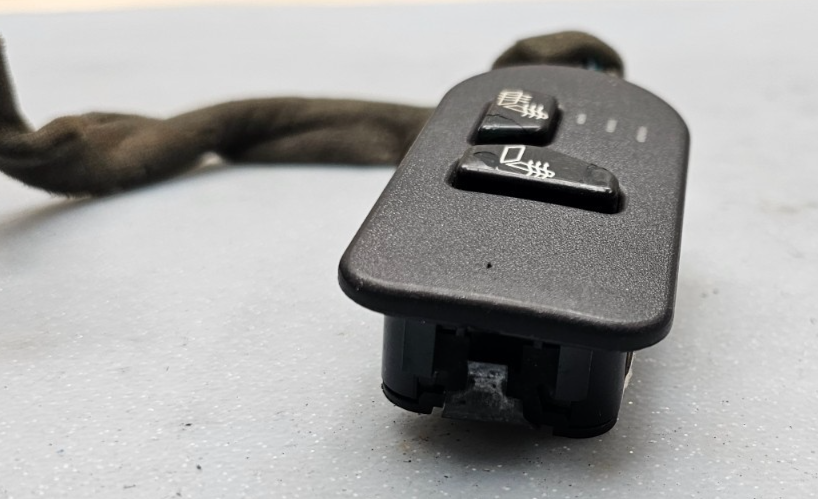 🔥03-07 HUMMER H2 FRONT RIGHT PASSENGER SIDE DOOR SEAT HEAT HEATER SWITCH OEM