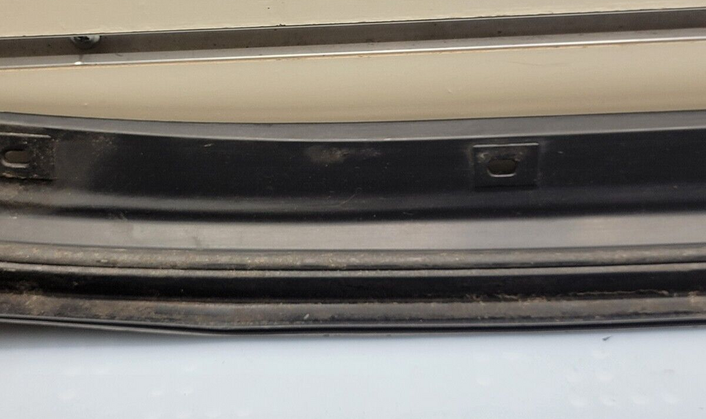 🔥2007-2014 CADILLAC ESCALADE WINDSHIELD LEFT DRIVER SIDE MOULDING OEM BLACK