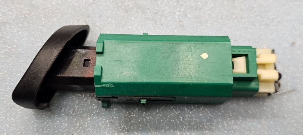 🔥00-05 Impala Monte Carlo Hazard Switch Flasher Warning Emergency Light Button