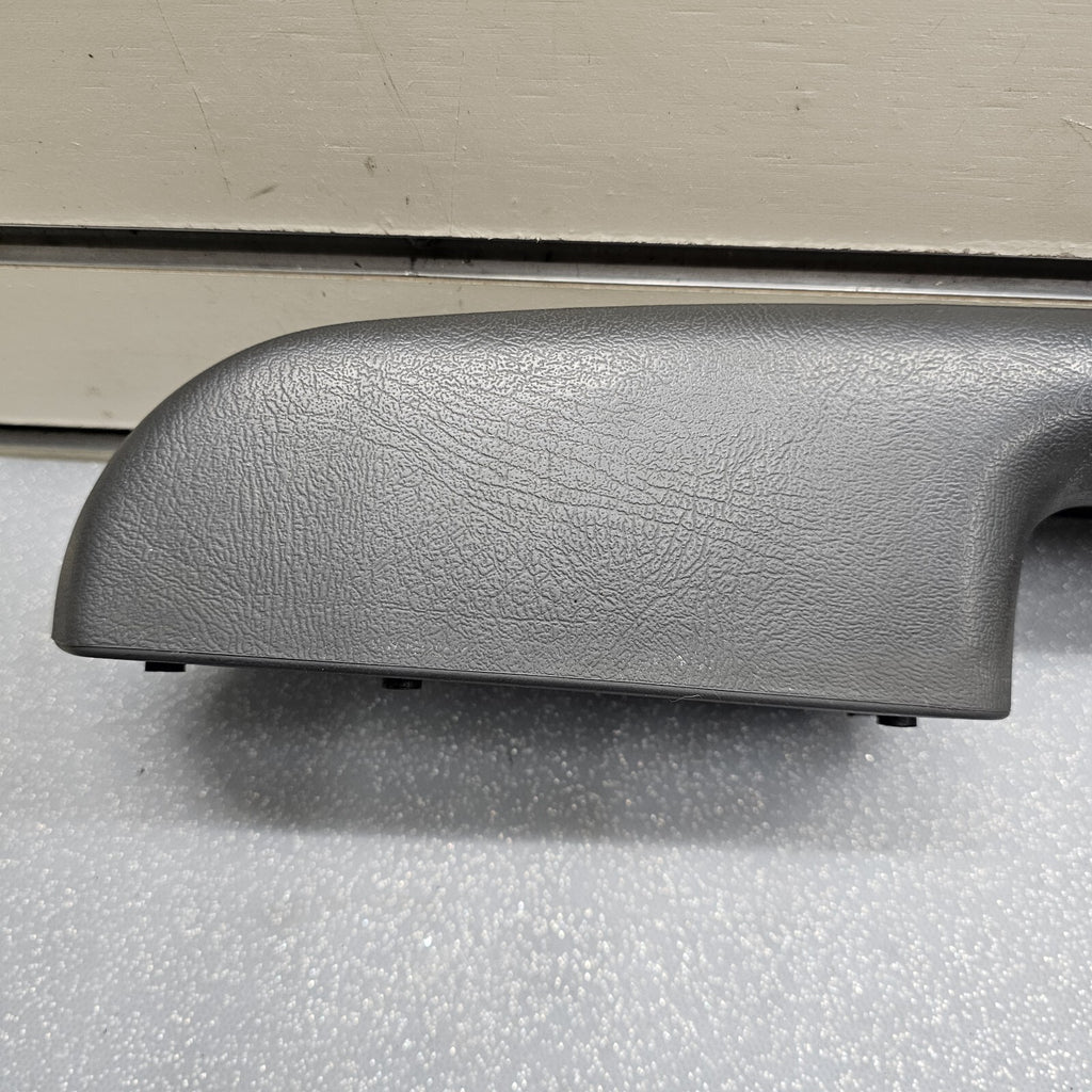 99-06 Chevy GMC Silverado TAHOE Door Panel ARMREST Front LEFT Handle DK GREY H3 