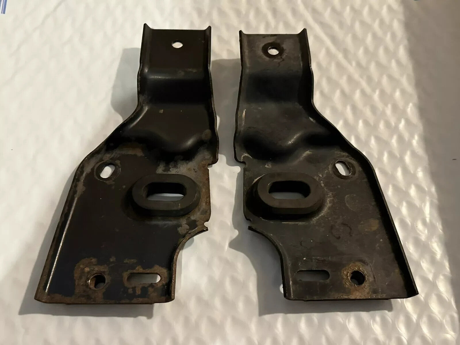 🔥08-12 Ford Escape Mercury Mariner Tribute Left Right Upper Radiator Brackets