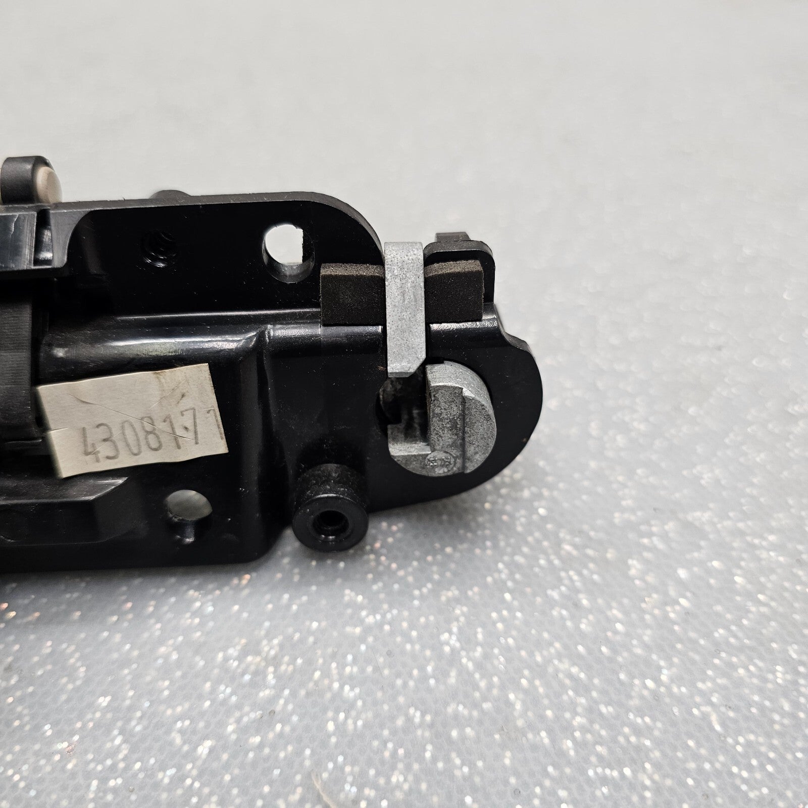 🔥01-05 Chrysler PT Cruiser Glove Compartment Box Latch Handle Lock Assembly Tan