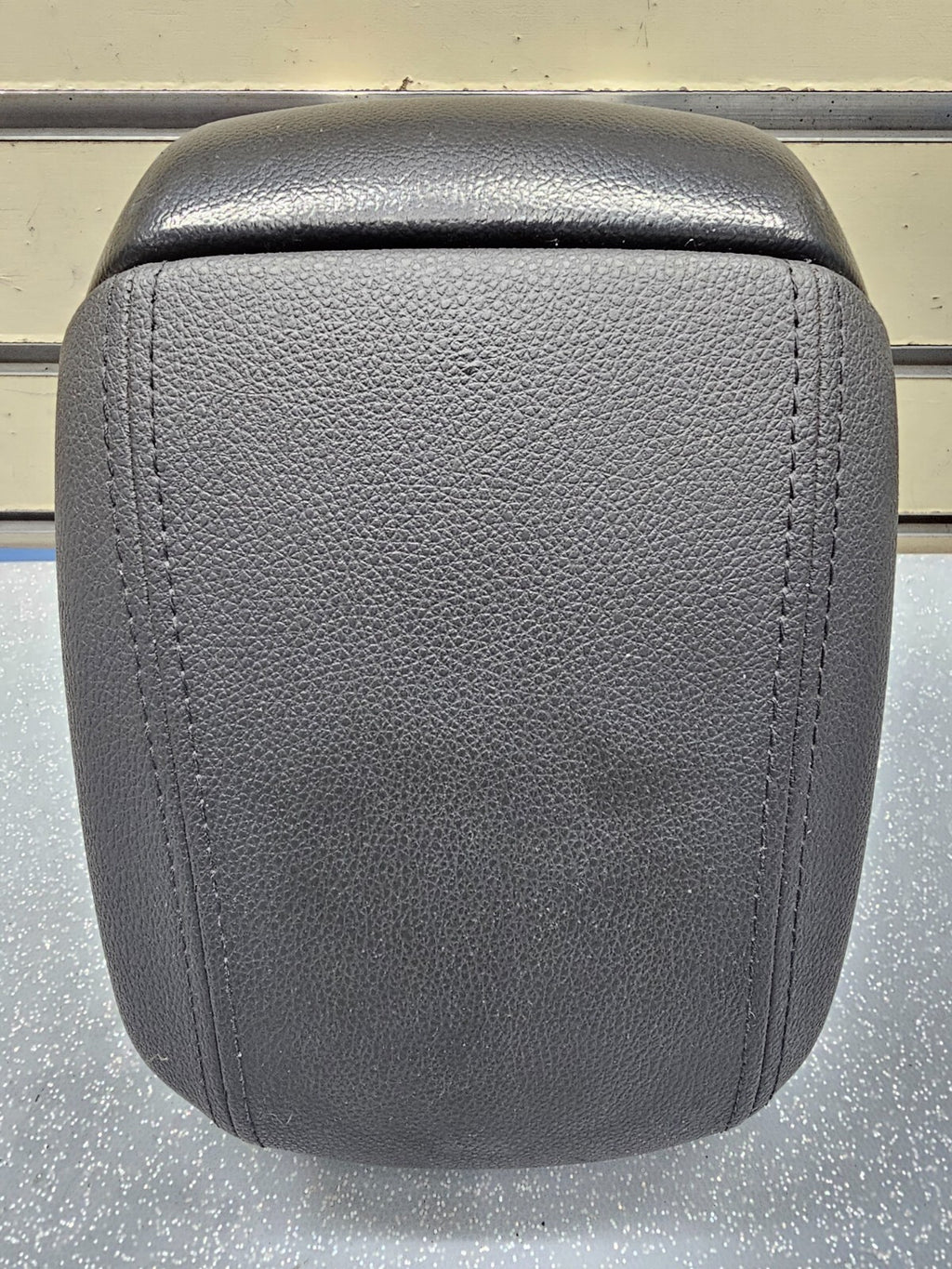 🔥10-16 Cruze Front Center Console Arm Rest Lid Cover Top Pad Assembly Black OEM