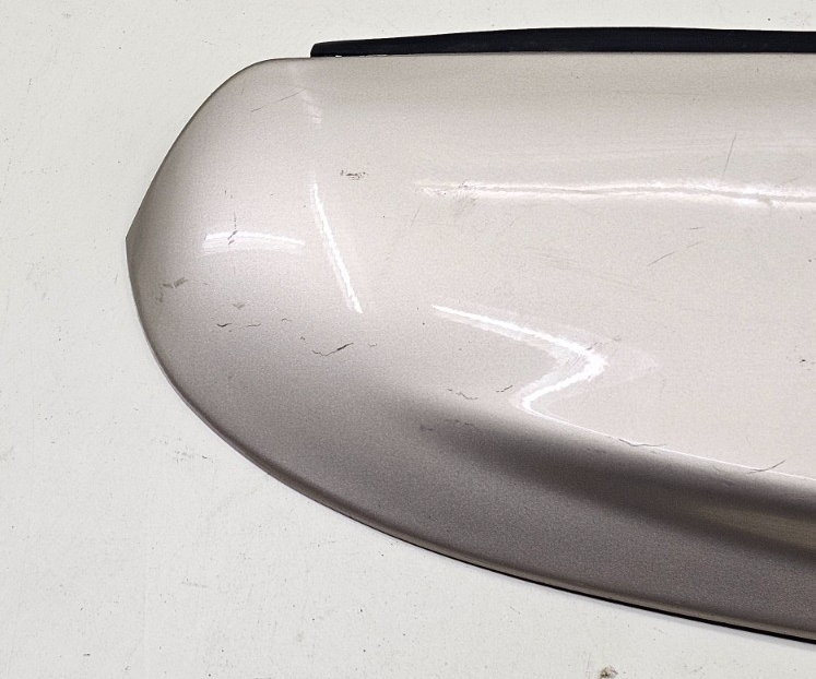 🔥2002-2009 Chevrolet Trailblazer Rear Hatch Spoiler Brake Light White OEM SP2