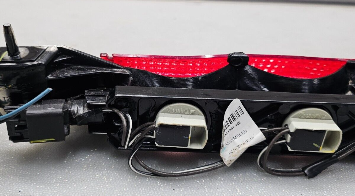 06-11 Chevy HHR Third High Mounted Brake Stop Light Lamp Rear Hatch Assembly OEM
