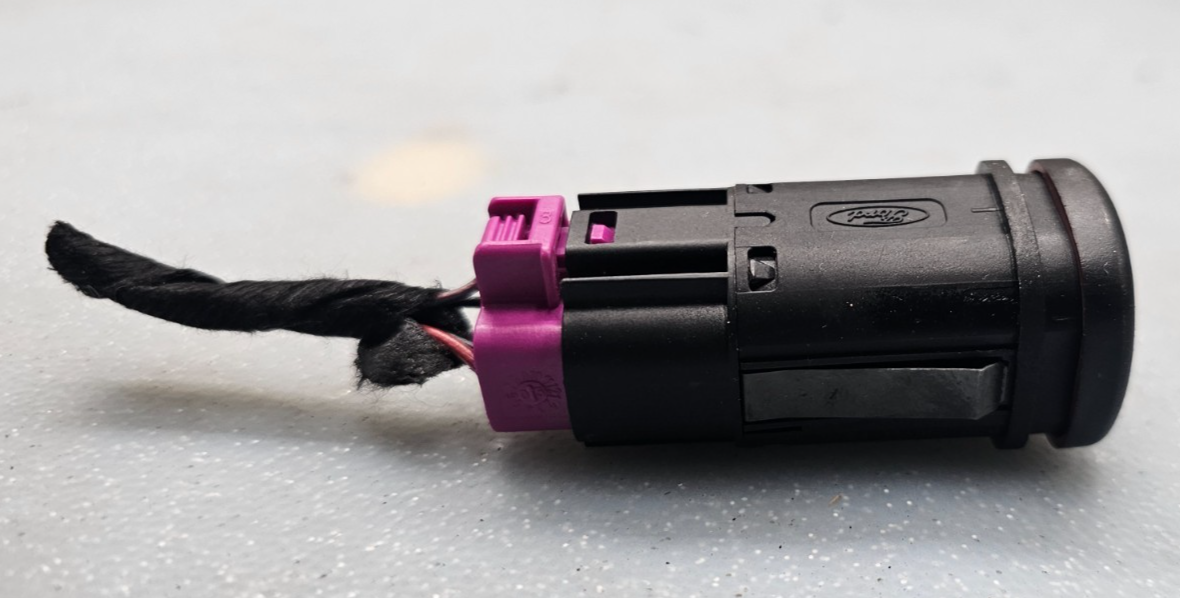 🔥01-07 Escape Hazard Light Emergency Flasher Switch Button Assembly Black