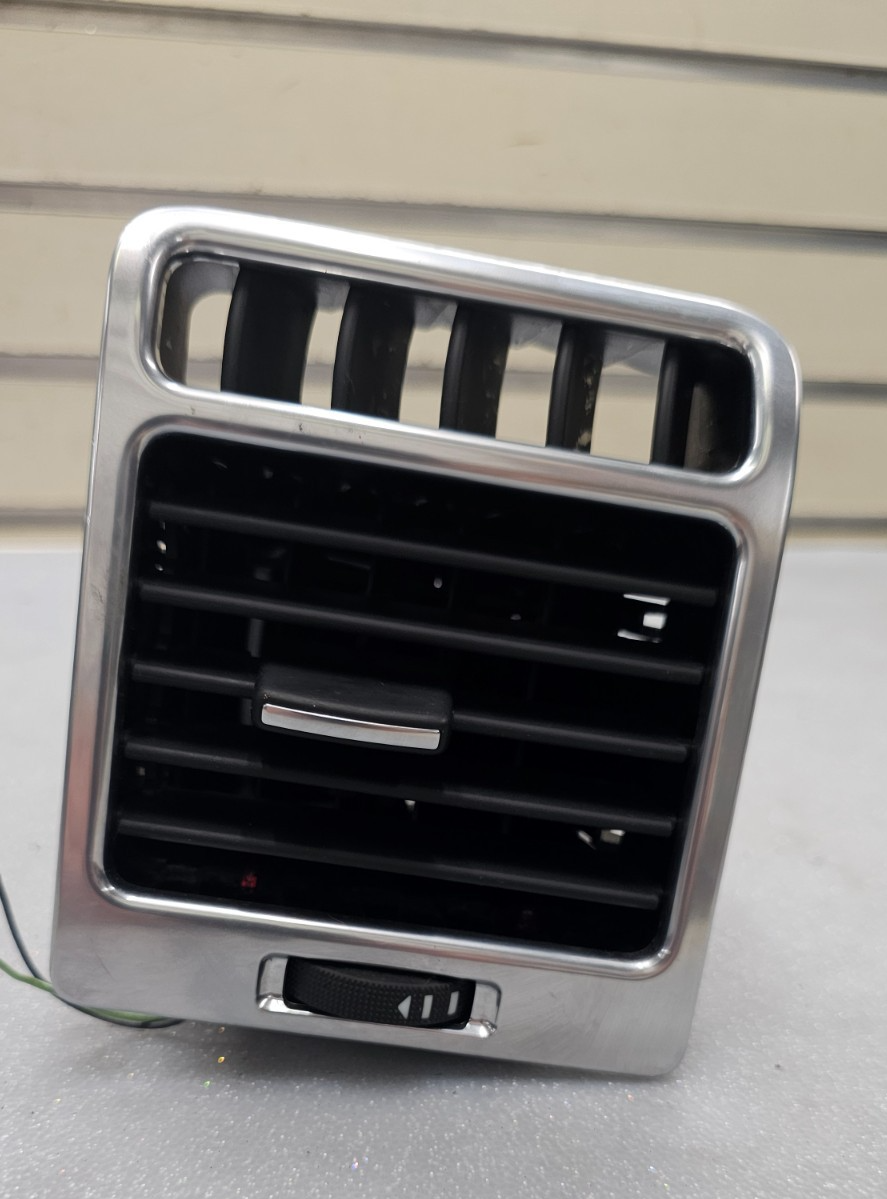 🔥13-19 Land Rover / Range Rover Front Right Dash Board A/C Vent, Silver