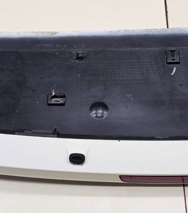 🔥11-20 Dodge Grand Caravan Rear Upper Hatch Spoiler Wing Mount Break white OEM