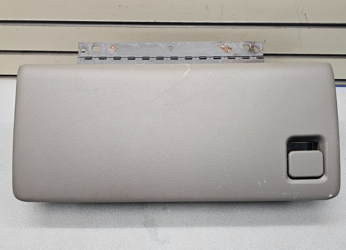 🔥99-06 Chevy SILVERADO SIERRA Dash GLOVE BOX Storage Compartment LIGHT GRAY G3