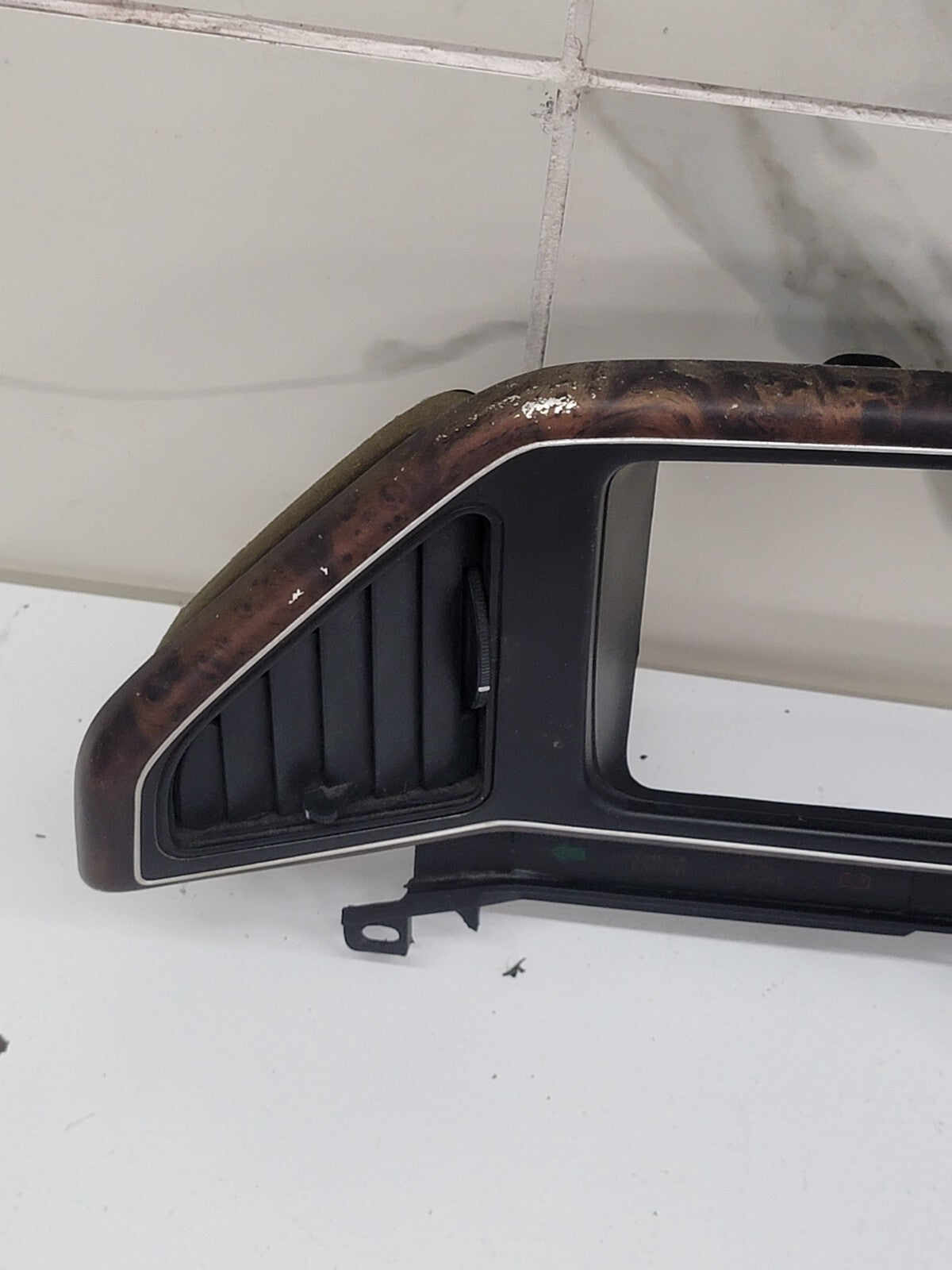 87-91 Ford F-150 F250 F350 BRONCO Dash CLUSTER Bezel Speedo Gauge Trim C11