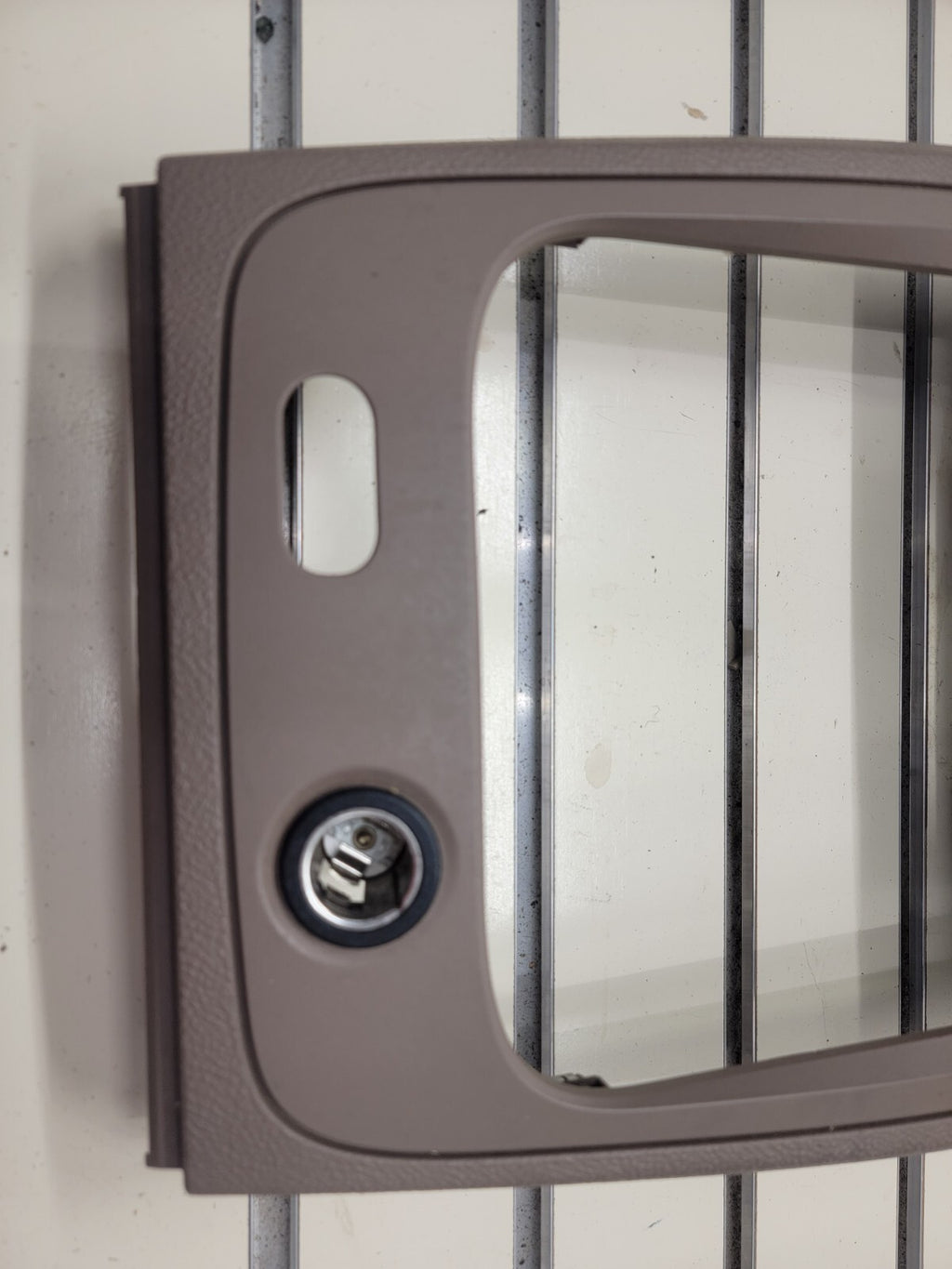 🔥2006-2011 Chevrolet HHR Center Dash Radio Trim w Vents and Switches OEM tan