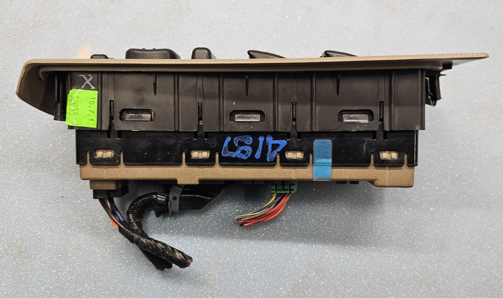 2003-2006 CHEVY SILVERADO SUBURBAN GMC YUKON DRIVER POWER WINDOW SWITCH TAN OEM