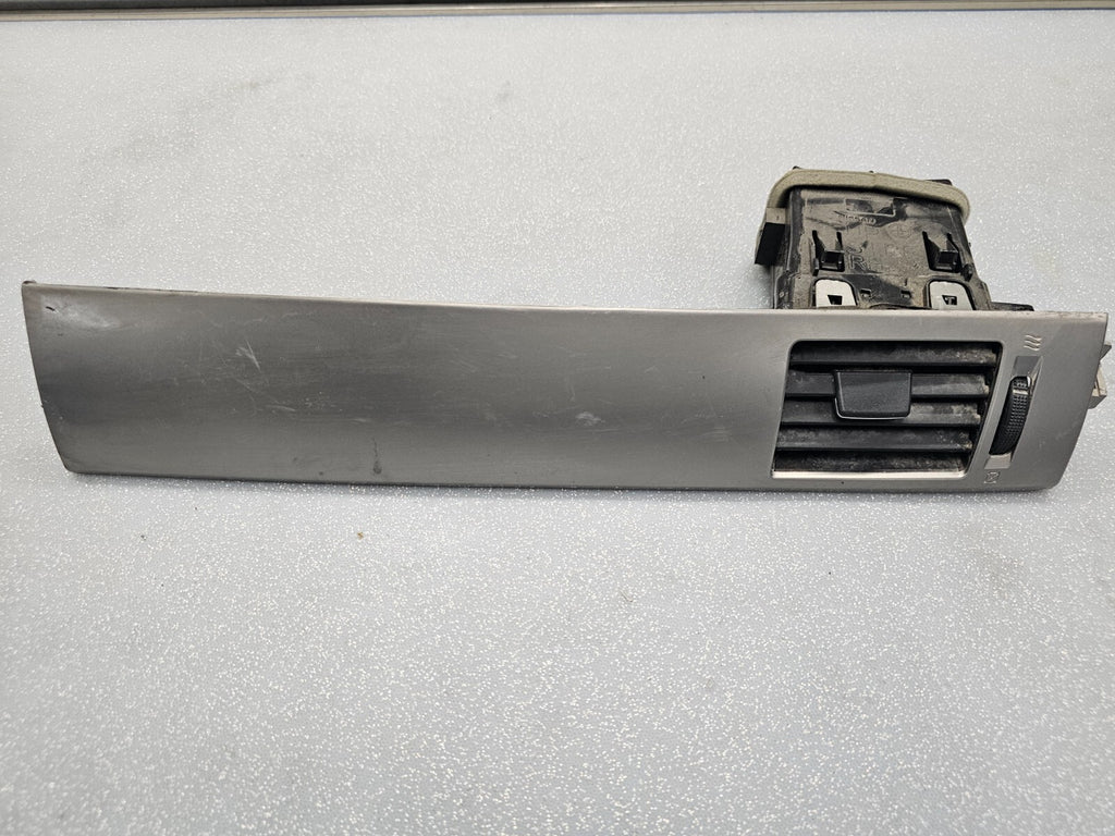 🔥2007-2012 NISSAN VERSA DASH AC AIR VENT W/ BEZEL PANEL RIGHT SIDE OEM SILVER