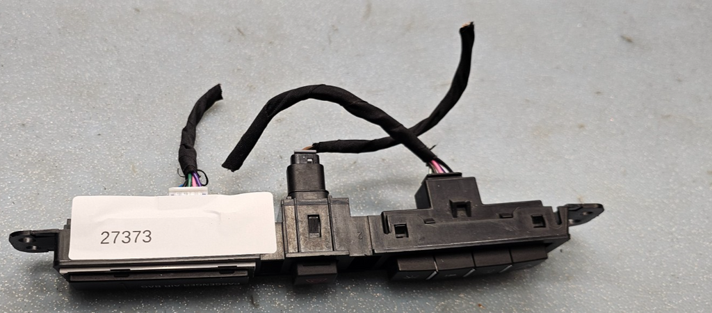 🔥06-24 Acadia Savana Sierra Hazard Light Control Switch Restraint Module PANEL