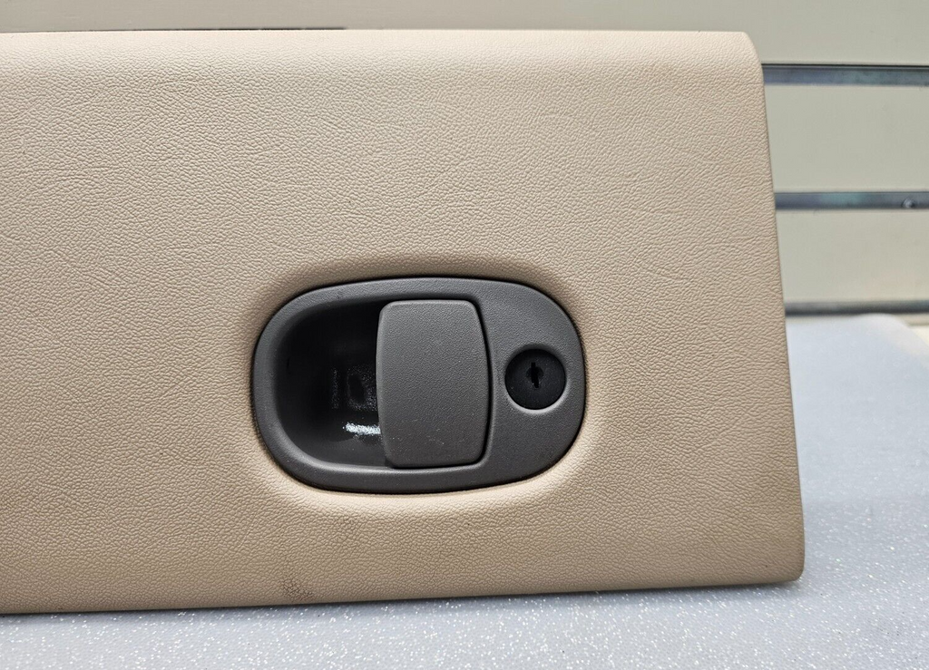 🔥05-09 Equinox Torrent 02-07 Saturn Vue Dash Glove Box Storage Compartment Tan