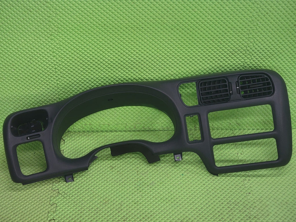 98-04 BLAZER S10 JIMMY SONOMA Cluster Dash Radio Bezel GRAPHITE C8