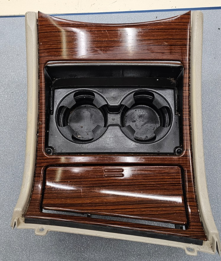 🔥01-02 Cadillac Escalade Lower Center Console Woodgrain Cup Holder Bezel