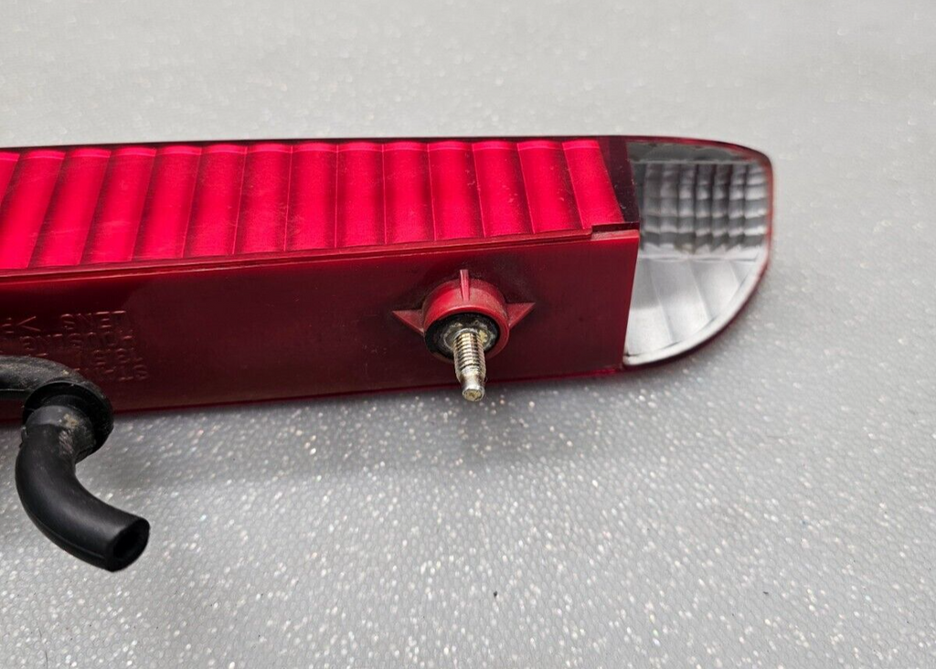 🔥2003-2007 Nissan Murano Rear 3rd Third Brake Light High Mount OEM