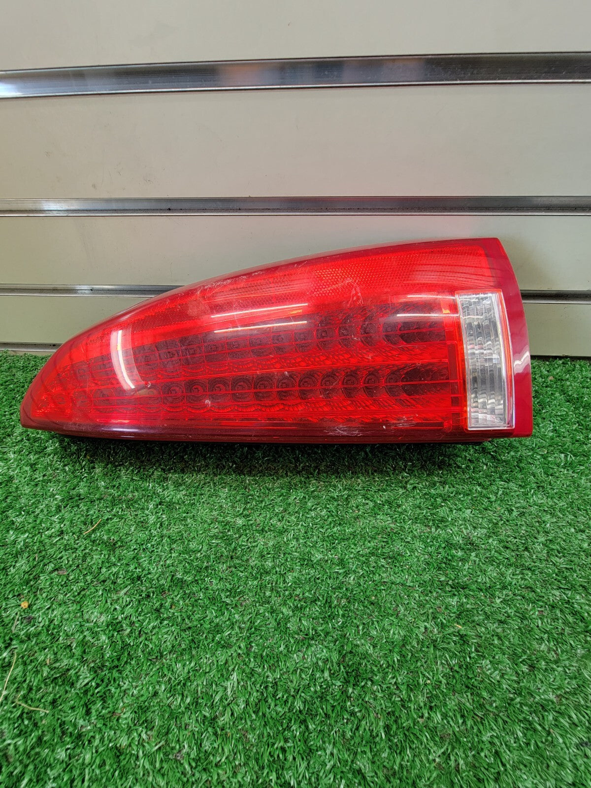 🔥06-11 Cadillac DTS GM Factory  Passenger/ Right Side TAILLIGHT, with wire
