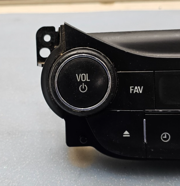 🔥14-16 Malibu Dash Front Center AM FM Radio Stereo Control Trim Panel Black