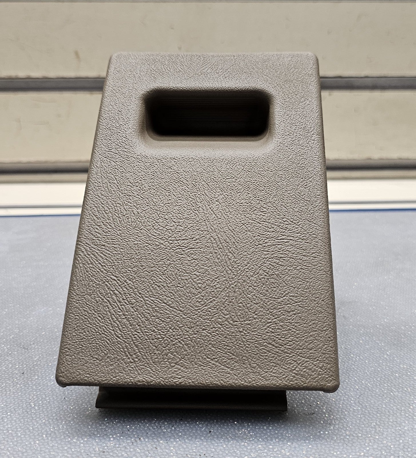🔥95-98 CHEVY GMC SILVERADO YUKON TAHOE C/K Lighter Port Ashtray ash tray Tan